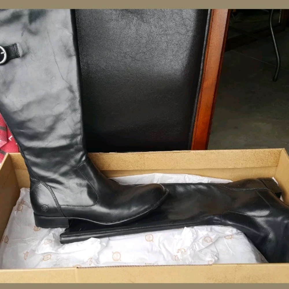 Born tall leather black boots